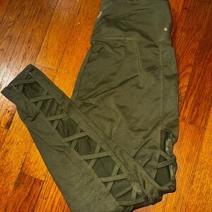 Balance Collection Green Leggings for Versatile Style